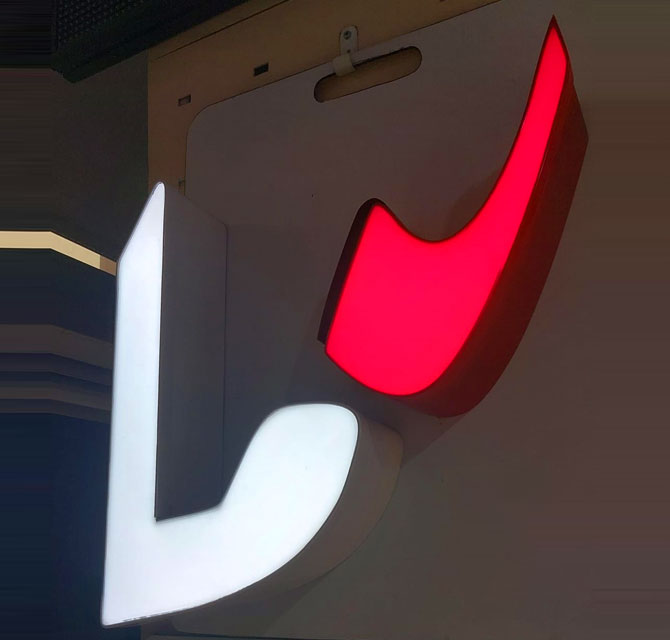 Trim Capped Face Led illuminated Channel Letter